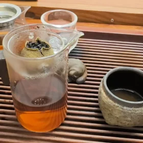 350ml Xiao Qing Gan Glass Teapot with Strainer